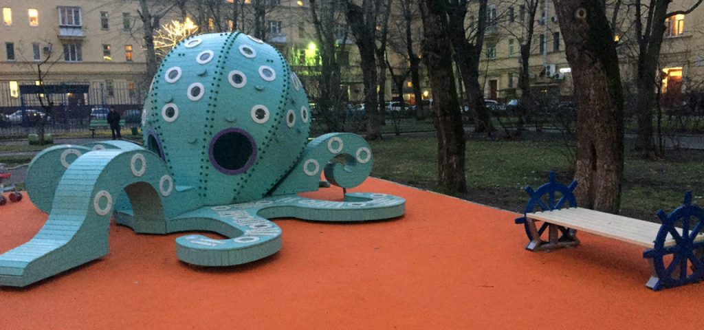 Игровая инфраструктура: Детские игровые комплексы — Москва, м. Щукино, ул. Маршала Бирюзова д.10 и д.35